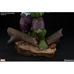 Hulk vs. Wolverine Maquette