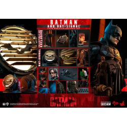 Batman and Bat-Signal Collectible Set by Hot Toys Movie Masterpiece Series - The Batman