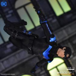 DC Comics Figura 1/12 Nightwing 17 cm Mezco Toys