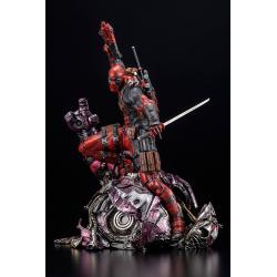 Marvel Fine Art Signature Series featuring the Kucharek Brothers Statue 1/6 Deadpool 36 cm