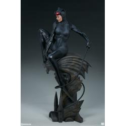 Catwoman Premium Format™ Figure by Sideshow Collectibles