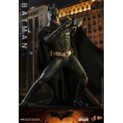Batman Sixth Scale Figure by Hot Toys Movie Masterpiece Series - Batman Begins