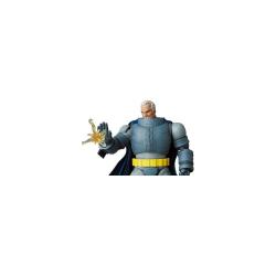 Batman: The Dark Knight Returns Figura MAF EX Armored Batman 16 cm