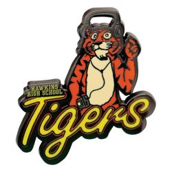 Stranger Things Pendón con Chapa Tiger FANATTIK