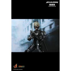 Metal Gear: Raiden Sixth Scale Figure HOT TOYS SPECIAL EDITION