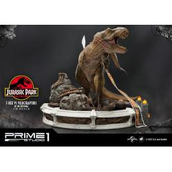 Jurassic Park Statue 1/8 T-Rex vs Velociraptors in the Rotunda 65 cm