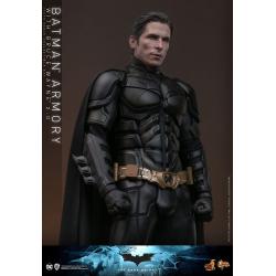 El caballero oscuro Figuras y Diorama Movie Masterpiece 1/6 Batman Armory with Bruce Wayne (2.0) 30 cm