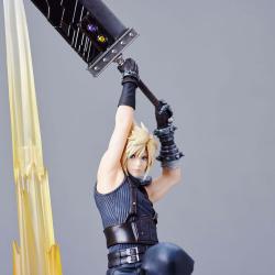   Final Fantasy VII Rebirth Estatua PVC Cloud Strife 30 cm Square-Enix 