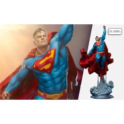 DC Comics Premium Format Statue Superman 84 cm