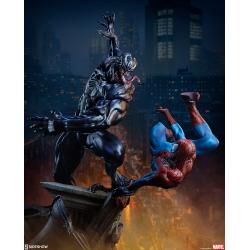 Spider-Man vs Venom Maquette by Sideshow Collectibles