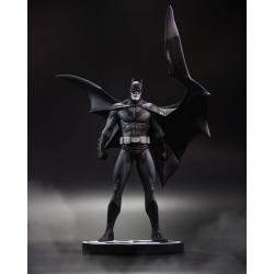 DC Direct Estatua a Batman Black & White Batman (by Jorge Jimenez) 27 cm MCFARLANE TOYS