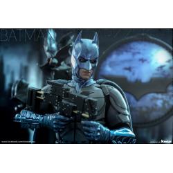 Hot Toys MMS697 Warner Bross 100th Collectible Action Figure 1/6 Batman Hot Toys Exclusive 32cm