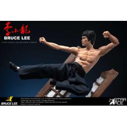 Bruce Lee Estatua de resina  con patada voladora 32CM star ace