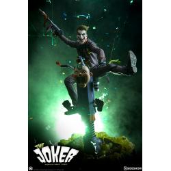 The Joker DC Comics Estatua Premium Format