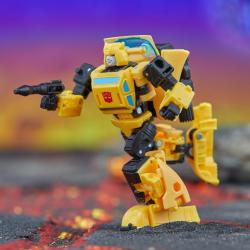 Transformers Generations Legacy United Deluxe Class Figura Origin Bumblebee 14 cm HASBRO