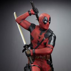 Deadpool 3 Estatua Legacy Replica 1/4 Deadpool 58 cm IRON STUDIOS