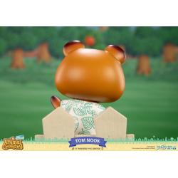 Animal Crossing: New Horizons PVC Statue Tom Nook 22 cm