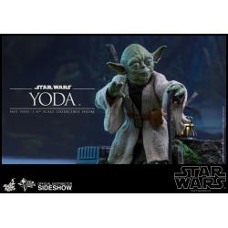Yoda Sixth Scale Figure by Hot Toys