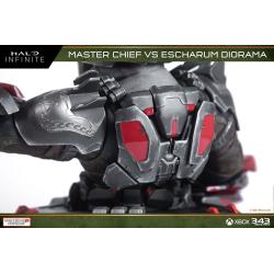 Halo: Infinite Estatua 1/8 Master Chief vs. Escharum 31 cm