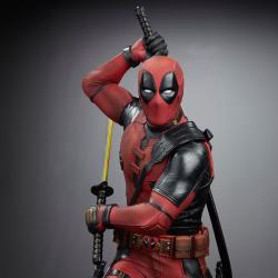 Deadpool 3 Estatua Legacy Replica 1/4 Deadpool 58 cm IRON STUDIOS