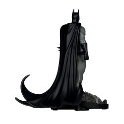 DC Direct Estatua 1/10 Batman by Bjorn Barends (Black White) 18 cm  McFarlane Toys 