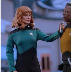 Star Trek: The Next Generation Figura 1/6 Dr. Beverly Crusher (Essential Edition) 27 cm  EXO-6