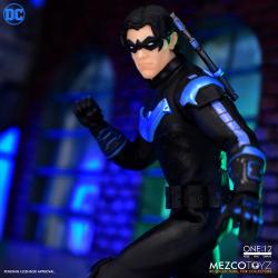 DC Comics Figura 1/12 Nightwing 17 cm Mezco Toys