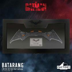 The Batman Réplica 1/1 Batarang Limited Edition 36 cm Factory Entertainment 