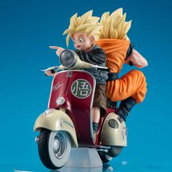 Dragonball Z 05 Desktop Real McCoy Diorama PVC Super Saiyan Son Goku & Super Saiyan Son Gohan & Motorbike 16 cm MEGAHOUSE