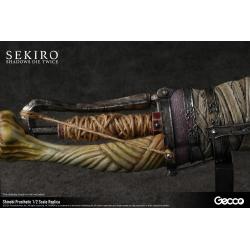 Sekiro: Shadows Die Twice Réplica 1/2 Shinobi Prosthetic 32 cm Gecco