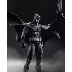 DC Direct Estatua a Batman Black & White Batman (by Jorge Jimenez) 27 cm MCFARLANE TOYS