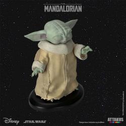 Star Wars: The Mandalorian Classic Collection Estatua 1/5 Grogu Using the Force 10 cm Attakus 