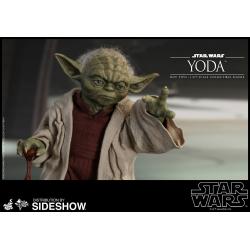 Yoda Sixth Scale Figure by Hot Toys Ep II: Attack of the Clones - Movie Masterpiece Series   