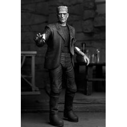 Universal Monsters Figura Ultimate Frankensteins Monster (La novia de frankestein) (B&W) 18 cm neca