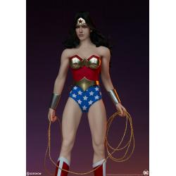  Wonder Woman Sixth Scale Figure by Sideshow Collectibles