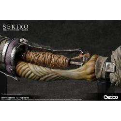 Sekiro: Shadows Die Twice Réplica 1/2 Shinobi Prosthetic 32 cm Gecco