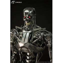 Terminator Genisys: Life Sized T-800 Endoskeleton Statue