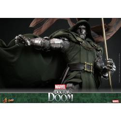 Marvel Figura Comic Masterpiece 1/6 Doctor Doom 33 cm HOT TOYS