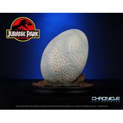 Jurassic Park: Life Sized Velociraptor Egg Statue
