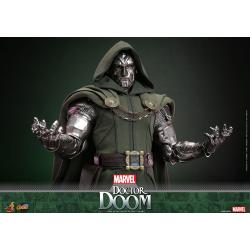 Marvel Figura Comic Masterpiece 1/6 Doctor Doom 33 cm HOT TOYS