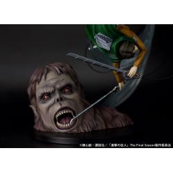 Attack on Titan Estatua PVC 1/7 Levi vs Beast Titan Ver. 28 cm Proof