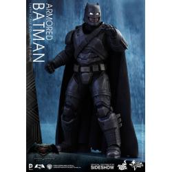 DC Comics: Armored Batman Sixth Scale Figure