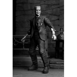 Universal Monsters Figura Ultimate Frankensteins Monster (La novia de frankestein) (B&W) 18 cm neca