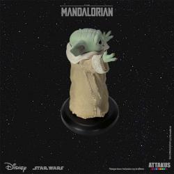 Star Wars: The Mandalorian Classic Collection Estatua 1/5 Grogu Happy 10 cm Attakus