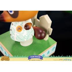 Animal Crossing: New Horizons PVC Statue Tom Nook 22 cm