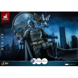 Hot Toys MMS697 Warner Bross 100th Collectible Action Figure 1/6 Batman Hot Toys Exclusive 32cm