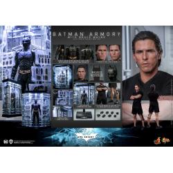 Hot Toys MMS702 The Dark Knight Rises Collectible Set 1/6 Batman Armory with Bruce Wayne 31cm