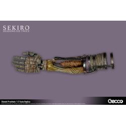 Sekiro: Shadows Die Twice Réplica 1/2 Shinobi Prosthetic 32 cm Gecco