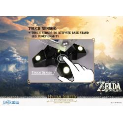 The Legend of Zelda Breath of the Wild PVC Statue Hylian Shield Collector\'s Edition 29 cm