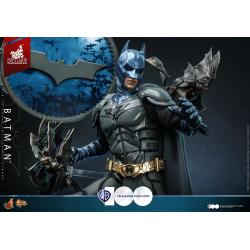 Hot Toys MMS697 Warner Bross 100th Collectible Action Figure 1/6 Batman Hot Toys Exclusive 32cm